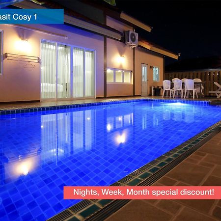 Thepprasit Cosy Villa Pantai Jomtien Bagian luar foto