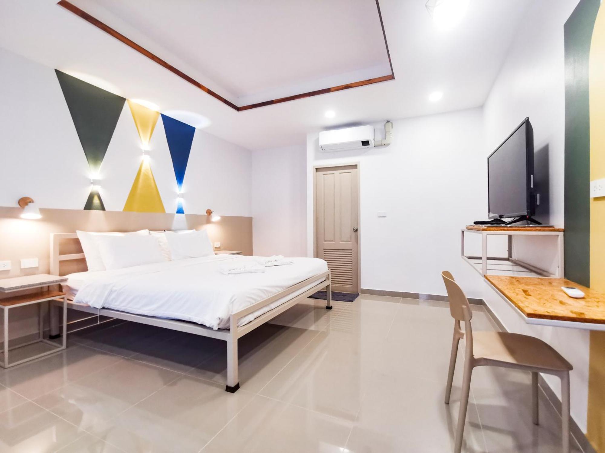 Thepprasit Cosy Villa Pantai Jomtien Bagian luar foto