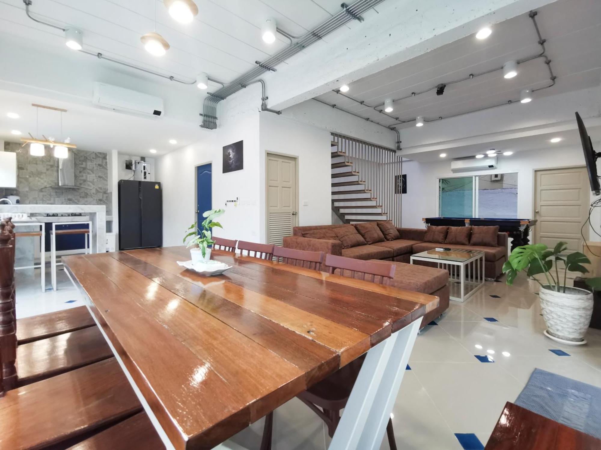 Thepprasit Cosy Villa Pantai Jomtien Bagian luar foto