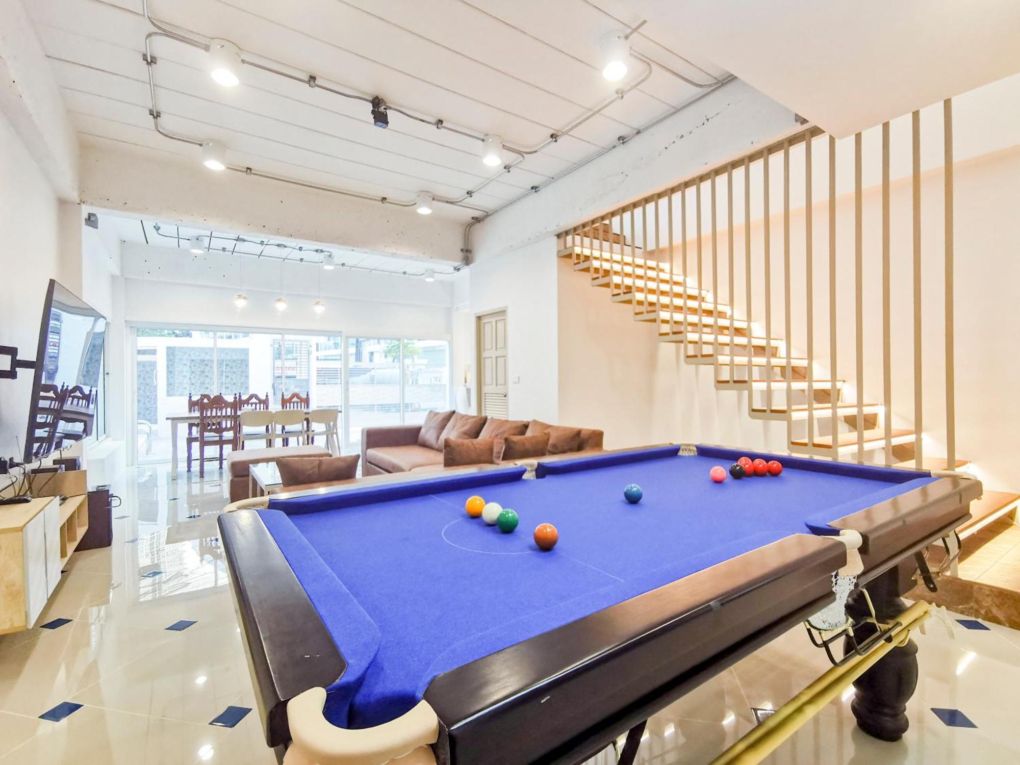 Thepprasit Cosy Villa Pantai Jomtien Bagian luar foto