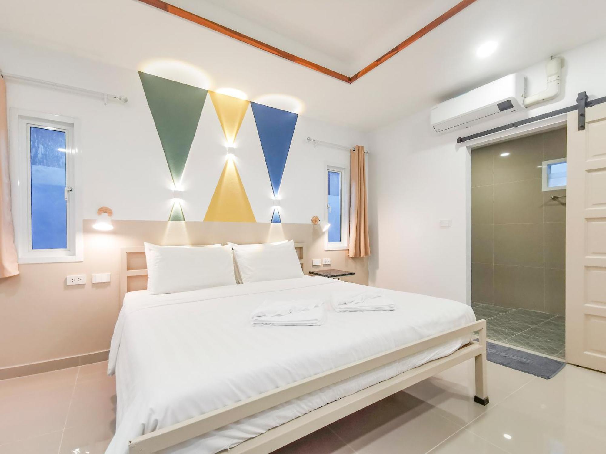 Thepprasit Cosy Villa Pantai Jomtien Bagian luar foto
